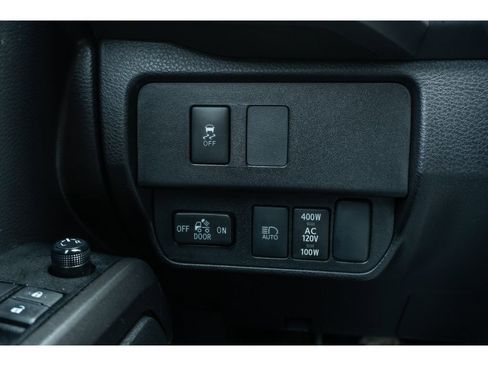 Used 2023 Toyota Tacoma TRD Sport AWD/4WD image 25