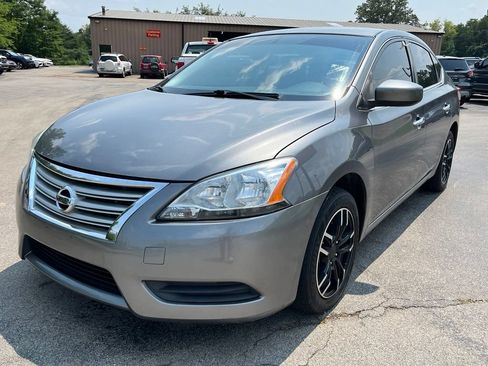 Used 2015 Nissan Sentra S FWD image 5