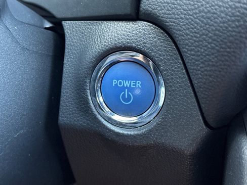 Certified 2022 Toyota RAV4 XLE Premium AWD/4WD image 22