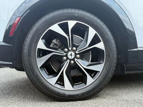 Used 2021 Ford Mustang Mach-E Premium image 31