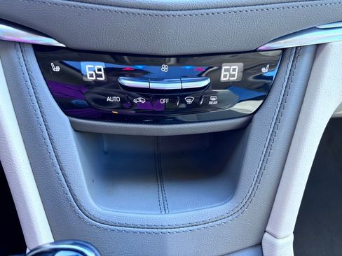 Used 2024 Cadillac XT5 Premium Luxury image 27