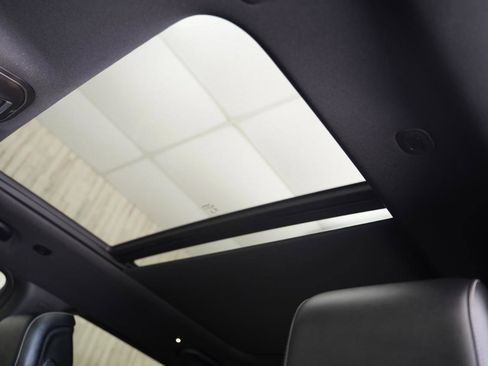 Used 2022 Jeep Wagoneer Series II w/ Premium Group I image 23