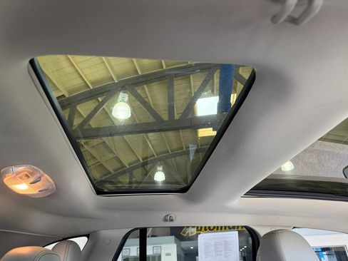 Used 2013 Ford Edge SEL FWD image 13
