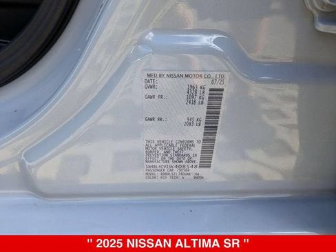 New 2025 Nissan Altima 2.5 SR w/ SR Premium Package FWD image 32