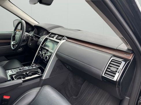Used 2020 Land Rover Discovery HSE Luxury image 12