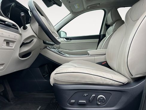 Used 2023 Hyundai Palisade Calligraphy image 15