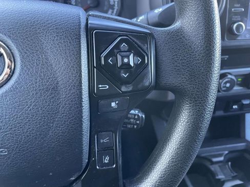 Used 2022 Toyota Tacoma SR image 30