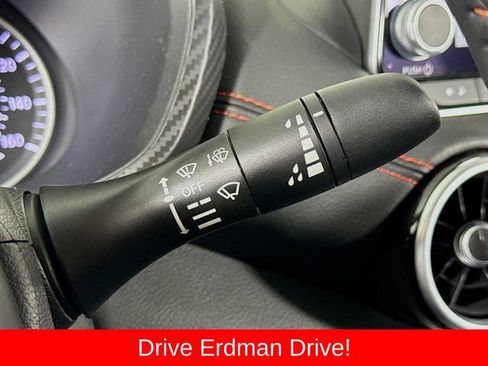 Used 2025 Nissan Sentra SR FWD image 15