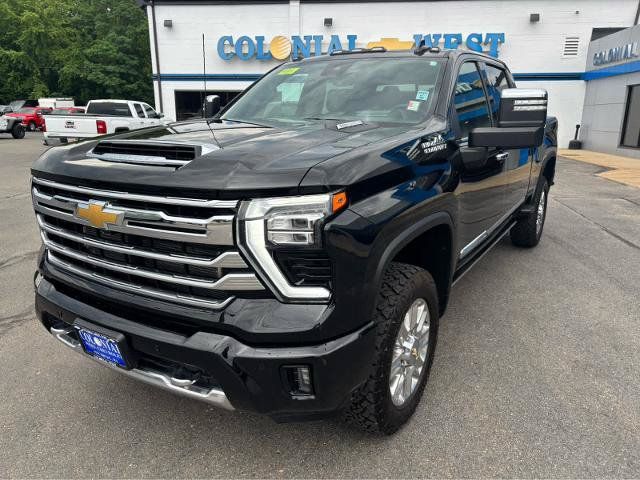 Used 2024 Chevrolet Silverado 3500 High Country w/ Technology Package AWD/4WD image 1