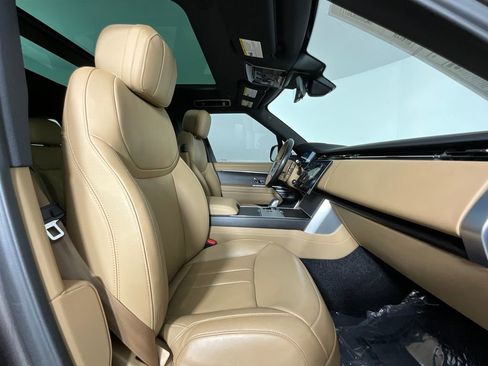 Certified 2025 Land Rover Range Rover Long Wheelbase SE image 20