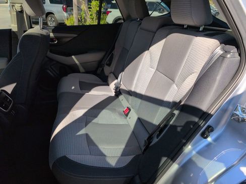 Used 2025 Subaru Outback Premium image 28