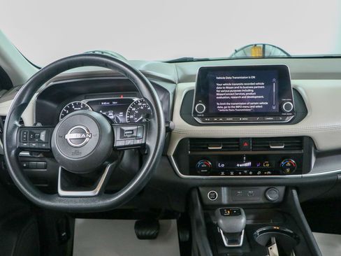 Used 2023 Nissan Rogue SV FWD image 17