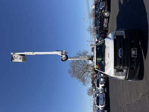 Used 2017 Ford F550 2WD Regular Cab Super Duty w/ Snow Plow Prep Package image 7