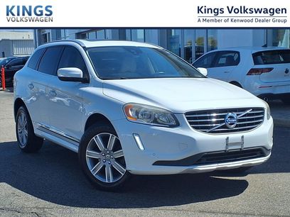 Used 2016 Volvo XC60 T6 w/ Proximity Package