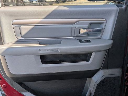 Used 2019 RAM 1500 Big Horn image 25