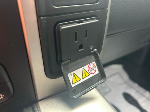 Used 2019 RAM 1500 Big Horn image 28