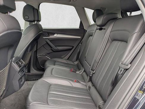 Used 2018 Audi Q5 2.0T Premium Plus AWD/4WD image 15