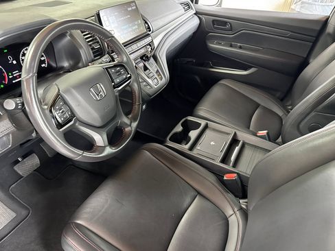 Used 2025 Honda Odyssey Sport-L image 4