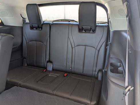 Used 2025 INFINITI QX60 Luxe image 19