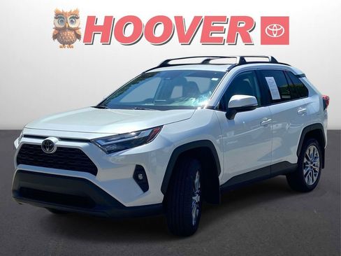 Used 2025 Toyota RAV4 XLE Premium w/ Weather Package AWD/4WD image 6