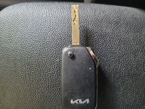 Used 2024 Kia Forte LXS FWD image 32