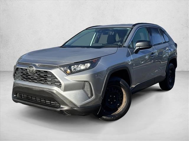 Used 2019 Toyota RAV4 LE FWD image 1