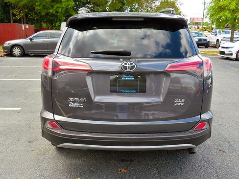 Used 2018 Toyota RAV4 XLE w/ Plus Extra Value Package image 17