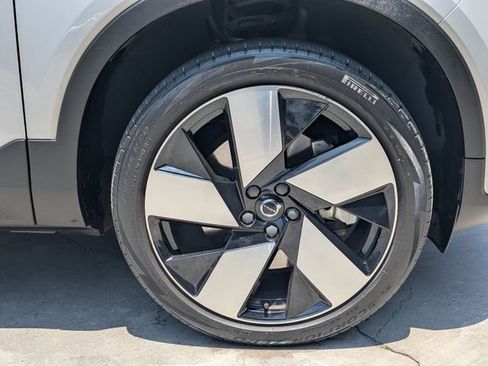 Used 2023 Volvo C40 P8 Recharge Plus w/ Climate Package AWD/4WD image 10
