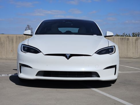 Used 2022 Tesla Model S image 11