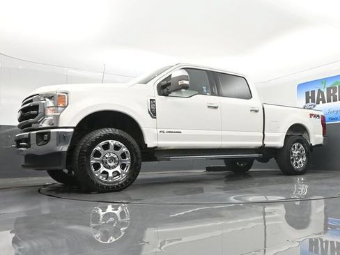 Certified 2022 Ford F250 Lariat w/ Chrome Package AWD/4WD image 18