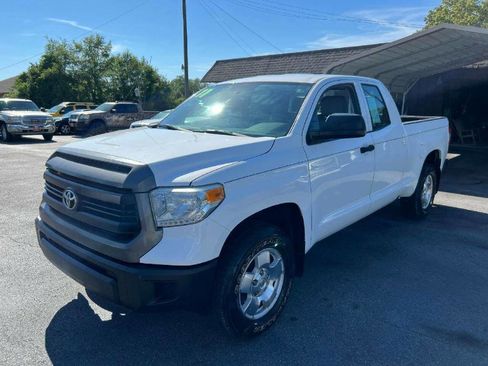 Used 2017 Toyota Tundra SR5 image 8