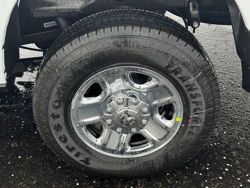 New 2026 RAM 2500 Tradesman AWD/4WD image 11