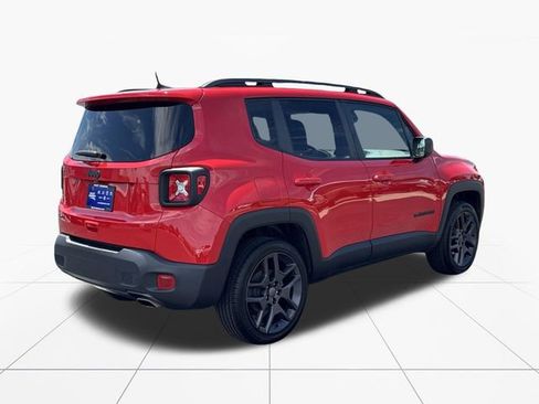 Used 2021 Jeep Renegade Latitude w/ Convenience Group AWD/4WD image 6