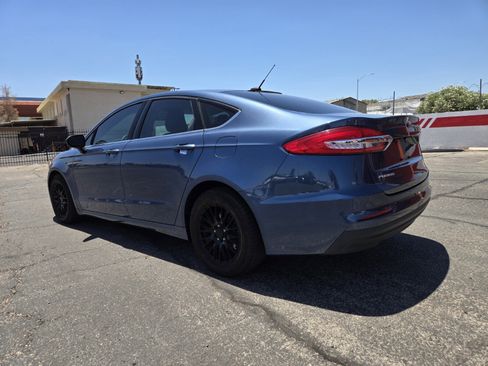 Used 2019 Ford Fusion S FWD image 3
