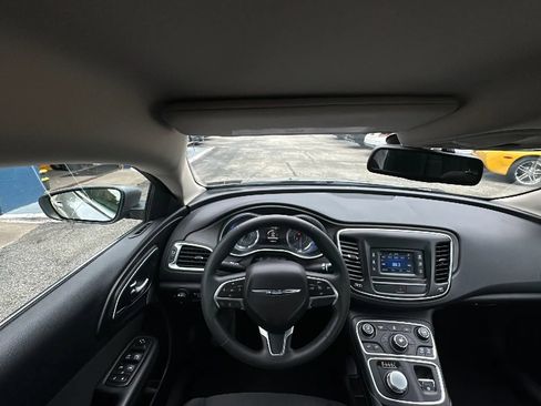 Used 2016 Chrysler 200 Limited FWD image 13