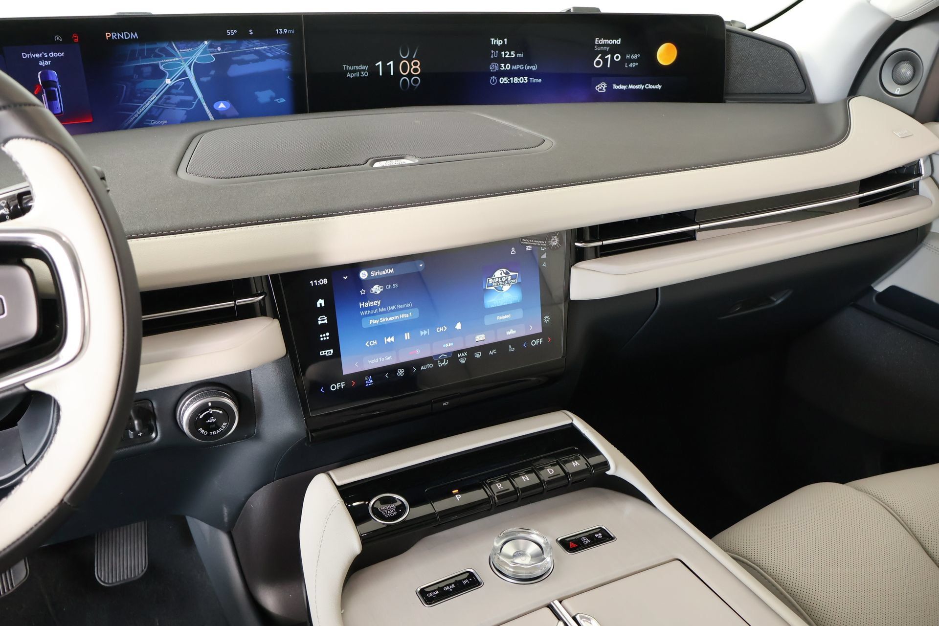 New 2025 Lincoln Navigator Reserve AWD/4WD image 5