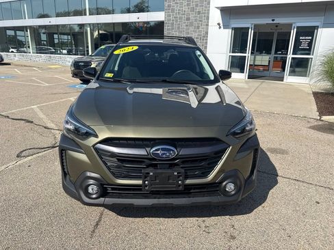 Used 2024 Subaru Outback Premium AWD/4WD image 6