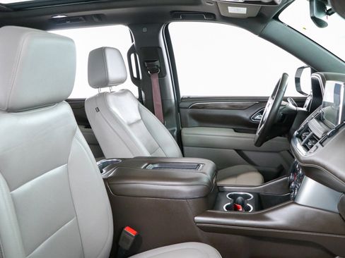 Used 2023 Chevrolet Tahoe LT w/ Luxury Package RWD image 31