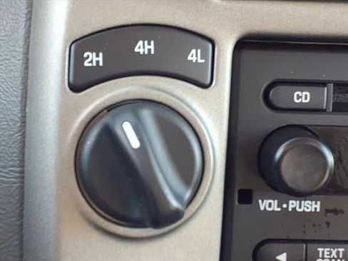 Used 2011 Ford Ranger XLT image 15