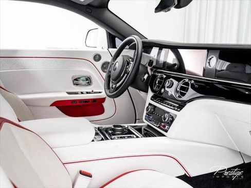 Used 2024 Rolls-Royce Spectre w/ Spectre Launch Package AWD/4WD image 41