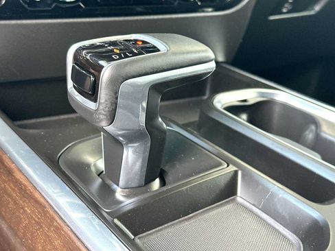Used 2023 Chevrolet Silverado 1500 High Country w/ Technology Package AWD/4WD image 21