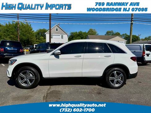 Used 2021 Mercedes-Benz GLC 300 4MATIC w/ Multimedia Package image 4
