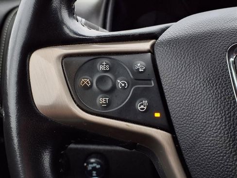 Certified 2021 GMC Canyon Denali image 16