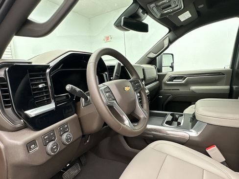 New 2026 Chevrolet Silverado 3500 LTZ w/ LTZ Plus Package AWD/4WD image 4