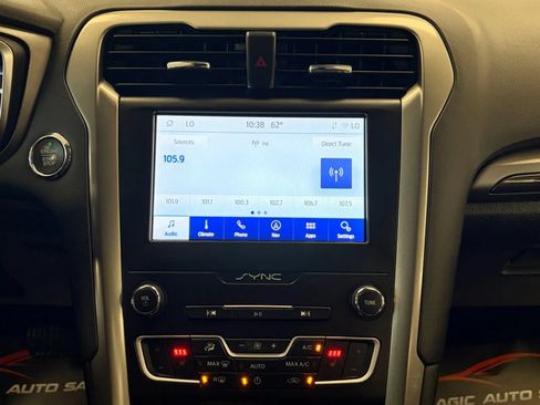 Used 2020 Ford Fusion SEL FWD image 23