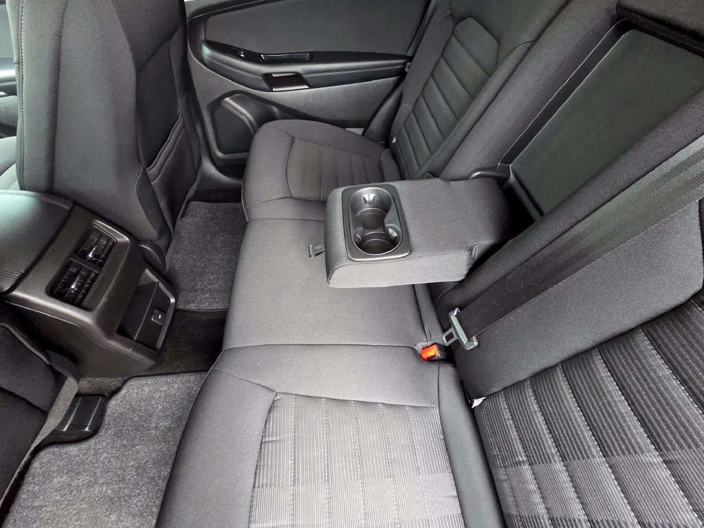 Used 2018 Ford Edge SEL FWD image 23