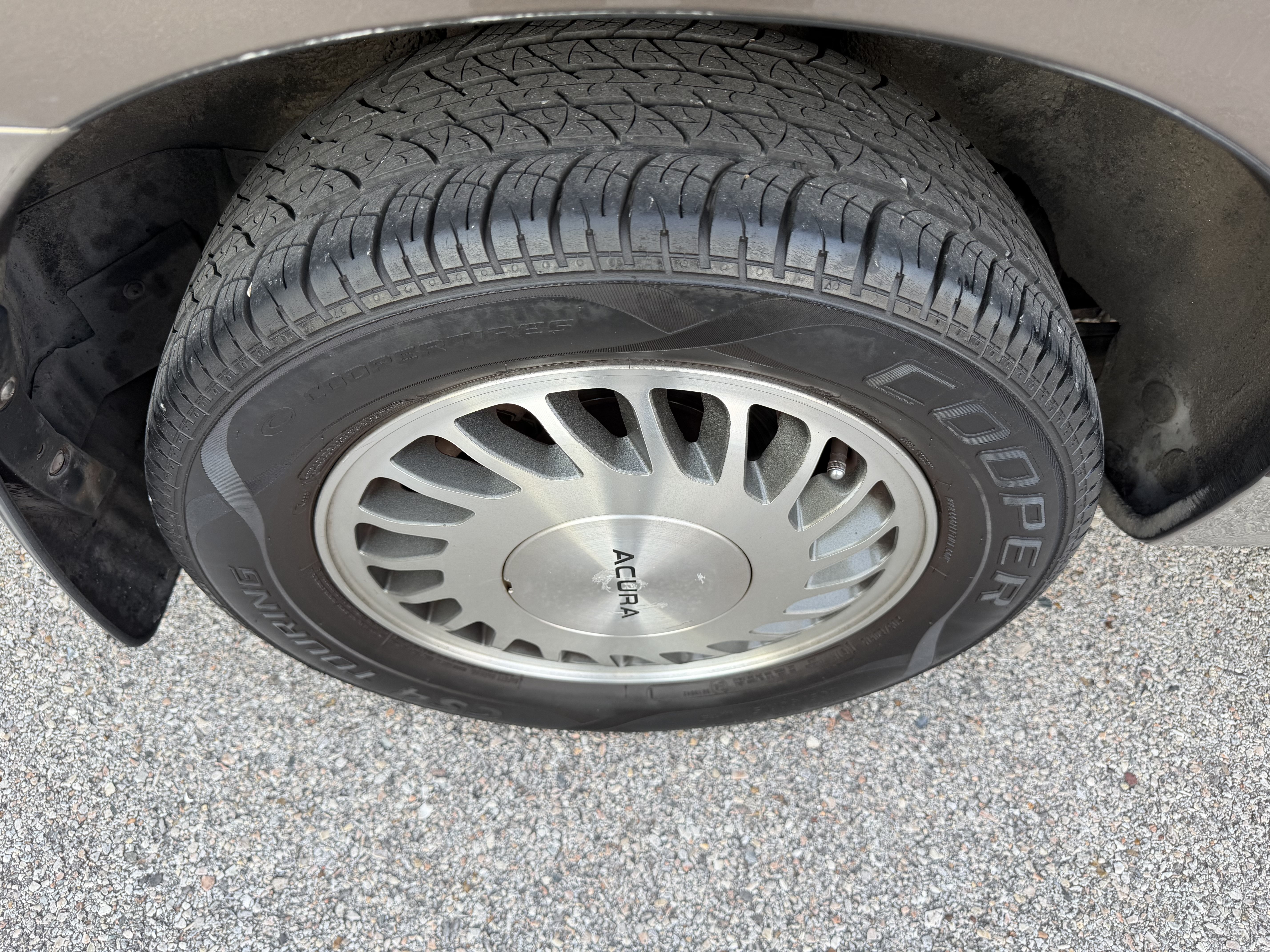 Used 1990 Acura Legend L FWD image 24
