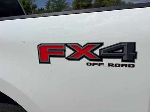 Used 2024 Ford F250 XLT w/ FX4 Off-Road Package AWD/4WD image 6