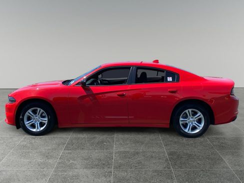 Used 2023 Dodge Charger SXT RWD image 2