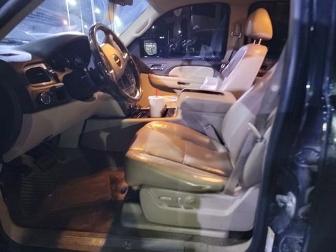 Used 2009 GMC Yukon Denali image 11